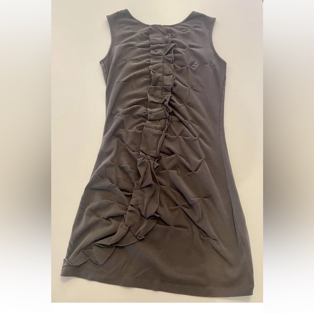 Jarbo sleeveless tank dress. Grey, ruffle cascade front. Preowned size 38